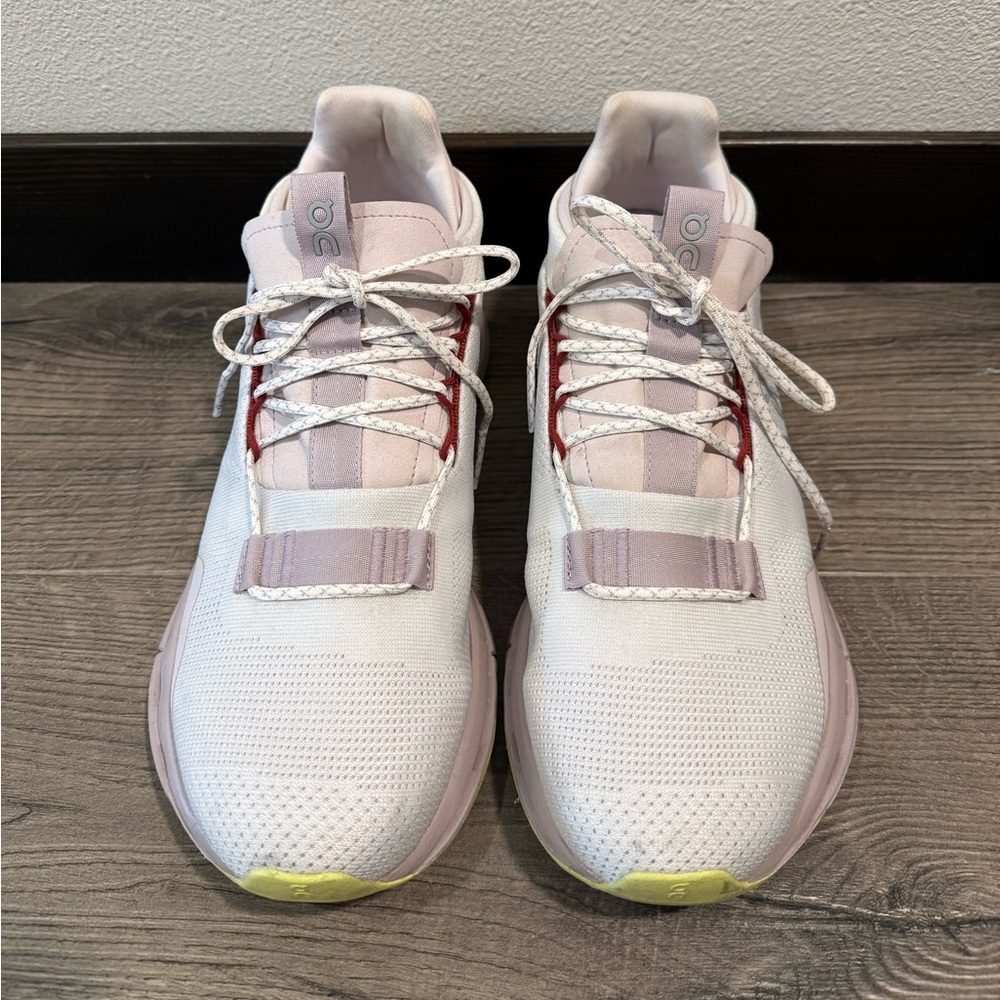 On Running Cloudnova Sneaker
